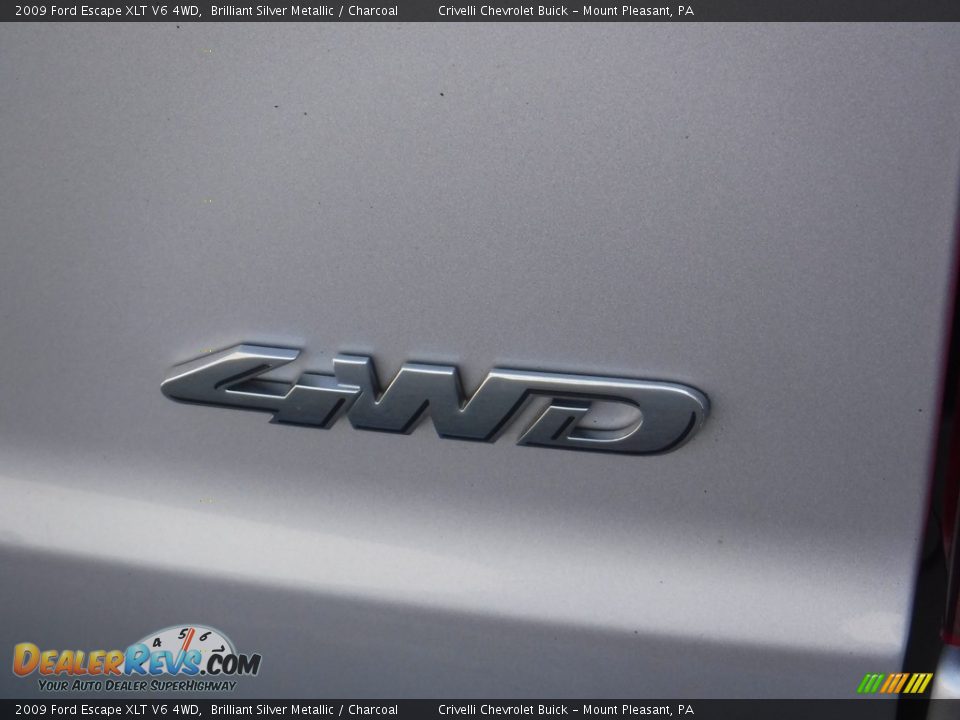 2009 Ford Escape XLT V6 4WD Brilliant Silver Metallic / Charcoal Photo #9