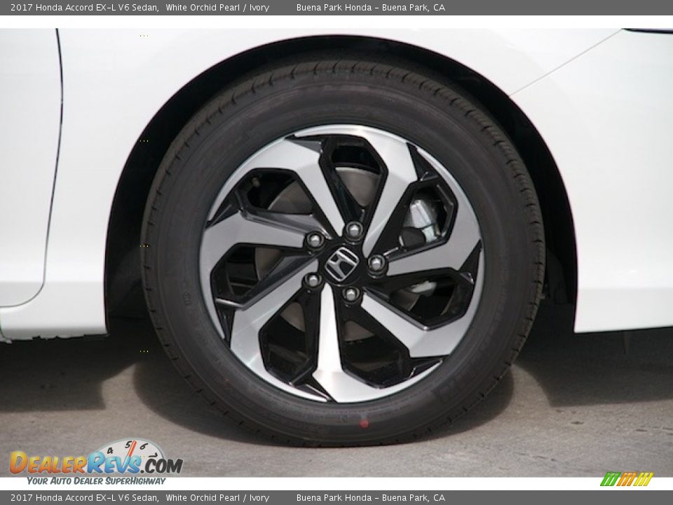 2017 Honda Accord EX-L V6 Sedan White Orchid Pearl / Ivory Photo #5