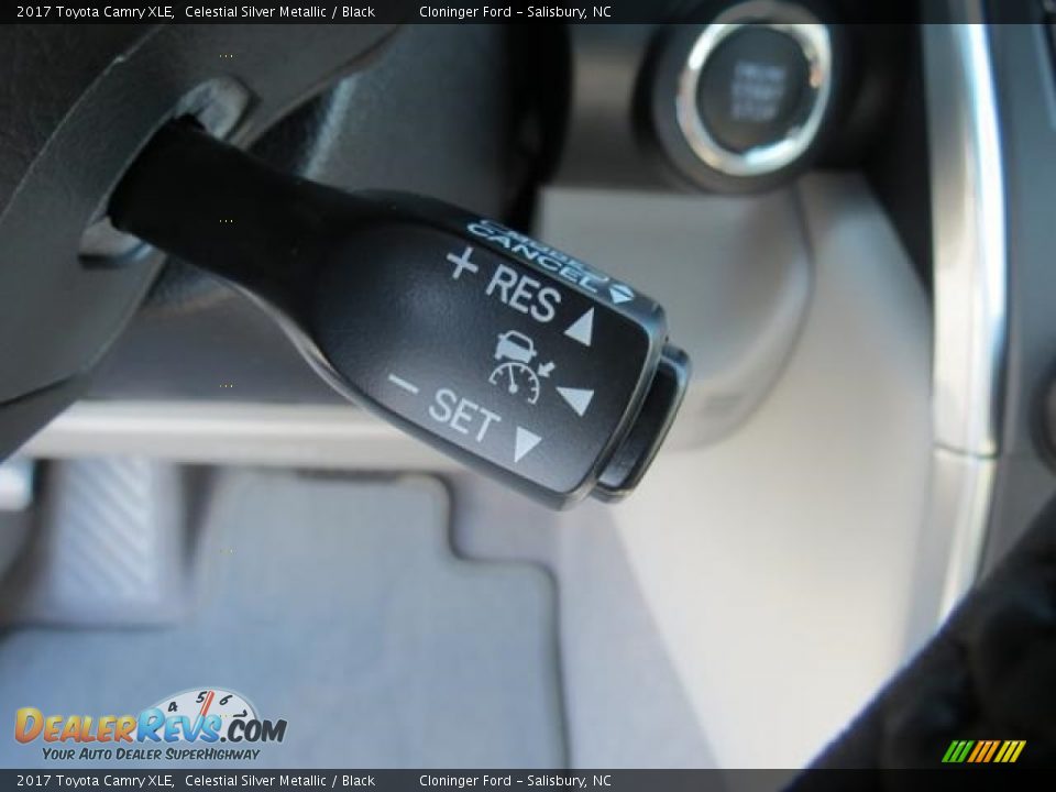 Controls of 2017 Toyota Camry XLE Photo #15