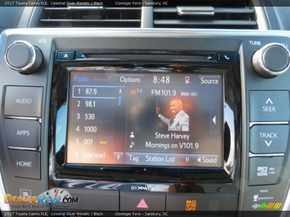 Controls of 2017 Toyota Camry XLE Photo #22