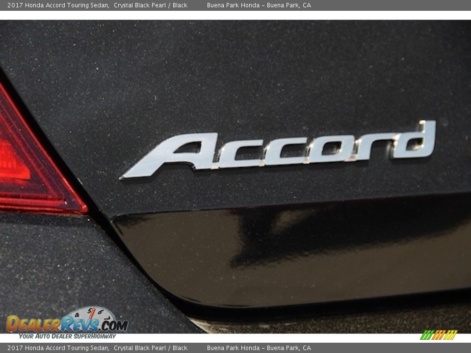 2017 Honda Accord Touring Sedan Logo Photo #3
