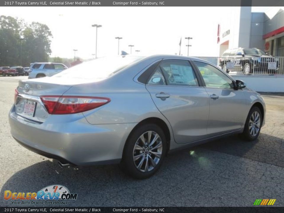 2017 Toyota Camry XLE Celestial Silver Metallic / Black Photo #26