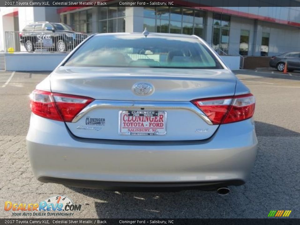 2017 Toyota Camry XLE Celestial Silver Metallic / Black Photo #27