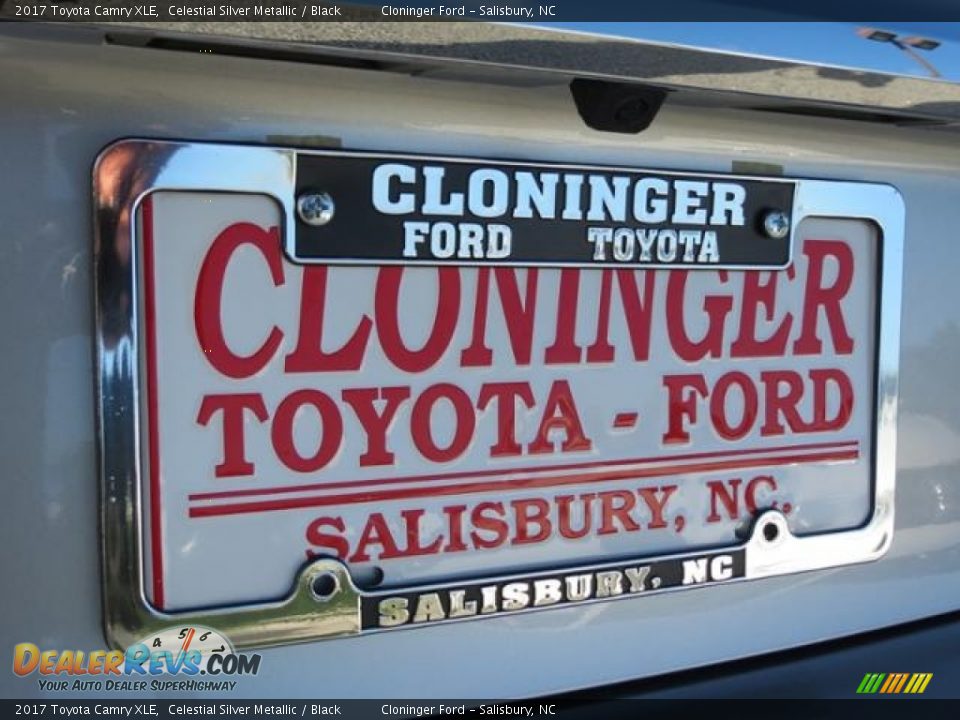 2017 Toyota Camry XLE Celestial Silver Metallic / Black Photo #29