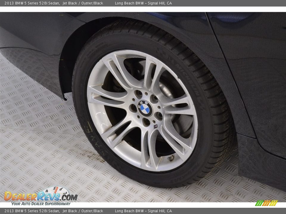 2013 BMW 5 Series 528i Sedan Jet Black / Oyster/Black Photo #10