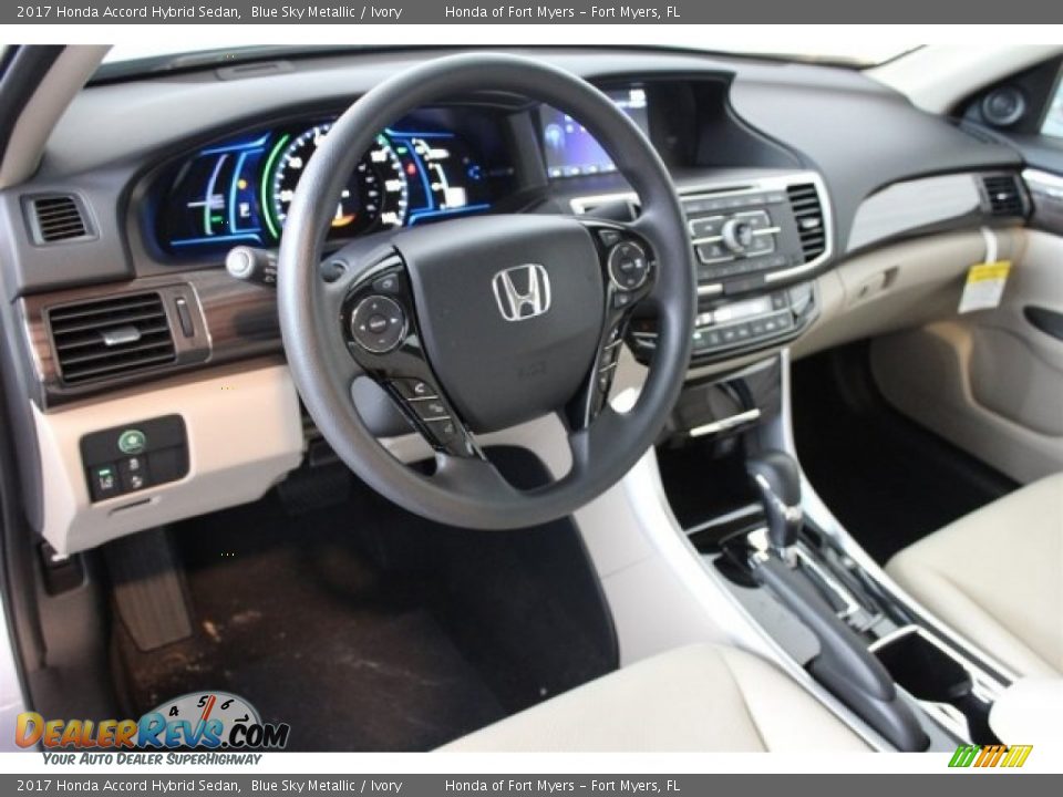 Dashboard of 2017 Honda Accord Hybrid Sedan Photo #11