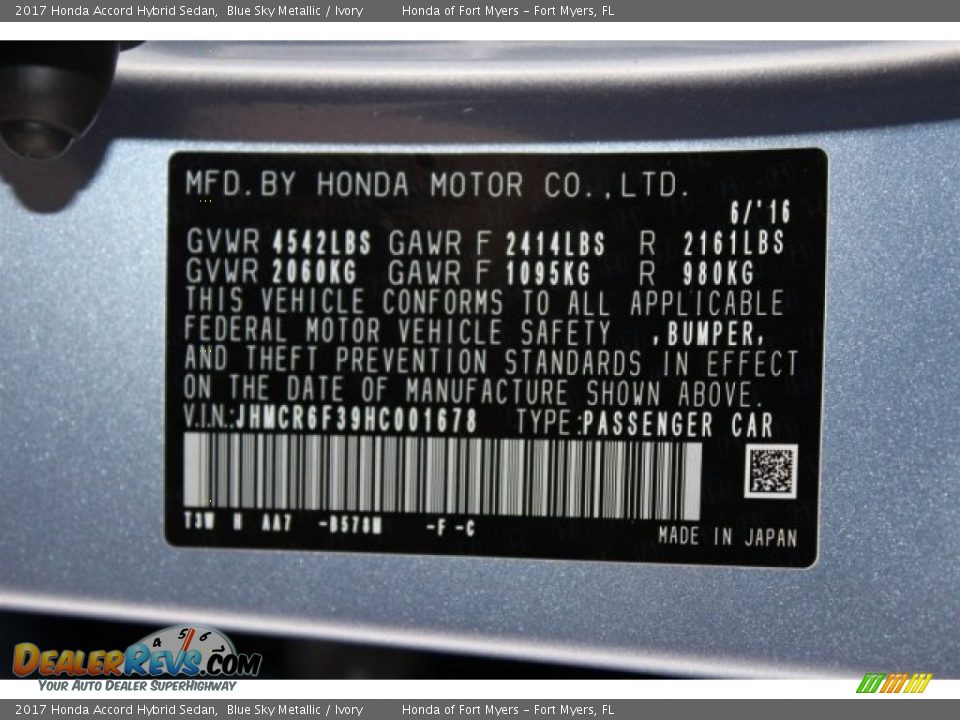 2017 Honda Accord Hybrid Sedan Blue Sky Metallic / Ivory Photo #31