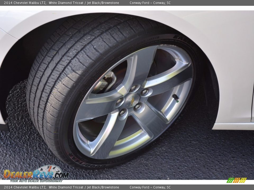 2014 Chevrolet Malibu LTZ White Diamond Tricoat / Jet Black/Brownstone Photo #17