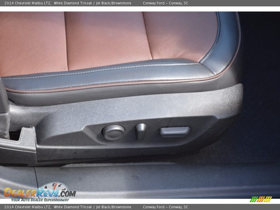 2014 Chevrolet Malibu LTZ White Diamond Tricoat / Jet Black/Brownstone Photo #29