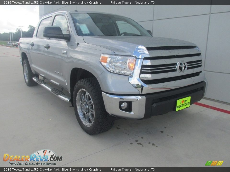 2016 Toyota Tundra SR5 CrewMax 4x4 Silver Sky Metallic / Graphite Photo #2