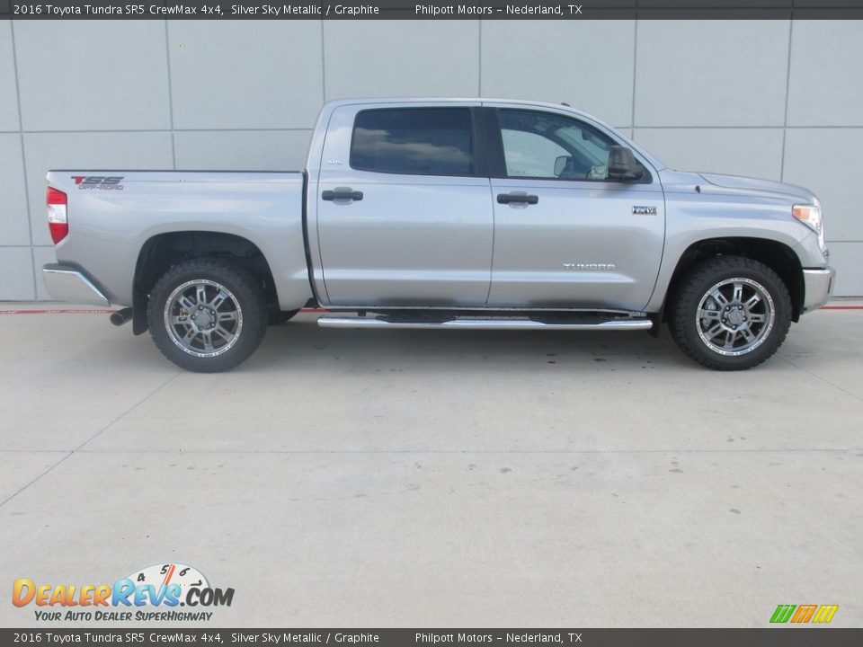 2016 Toyota Tundra SR5 CrewMax 4x4 Silver Sky Metallic / Graphite Photo #3