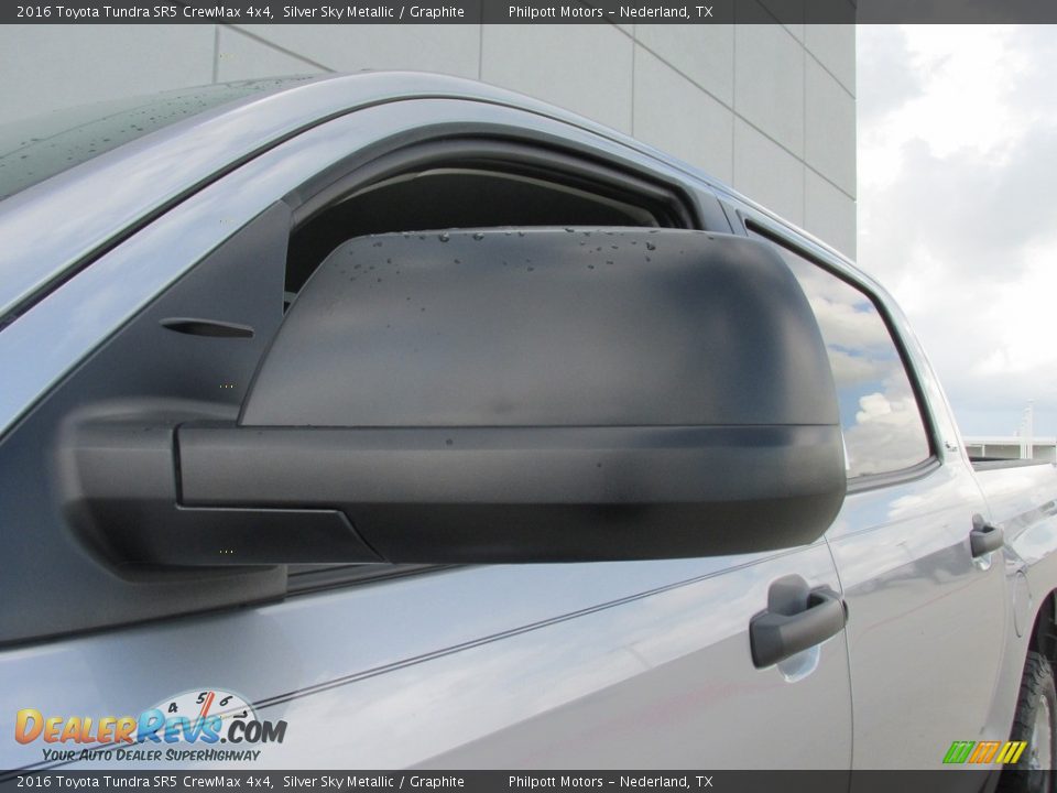 2016 Toyota Tundra SR5 CrewMax 4x4 Silver Sky Metallic / Graphite Photo #13