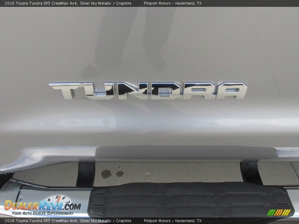 2016 Toyota Tundra SR5 CrewMax 4x4 Silver Sky Metallic / Graphite Photo #15
