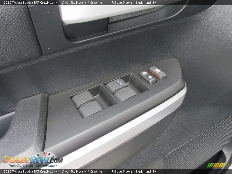 2016 Toyota Tundra SR5 CrewMax 4x4 Silver Sky Metallic / Graphite Photo #23