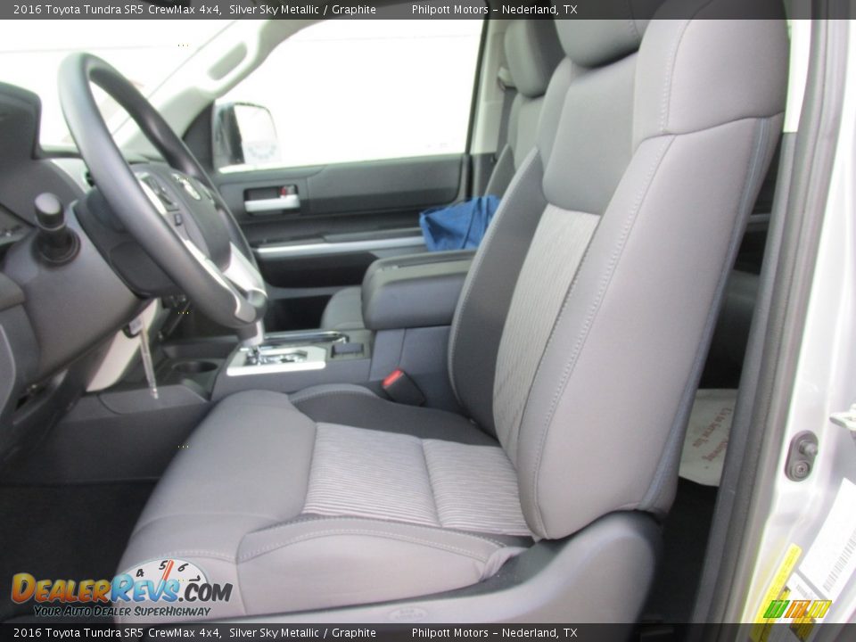 2016 Toyota Tundra SR5 CrewMax 4x4 Silver Sky Metallic / Graphite Photo #24