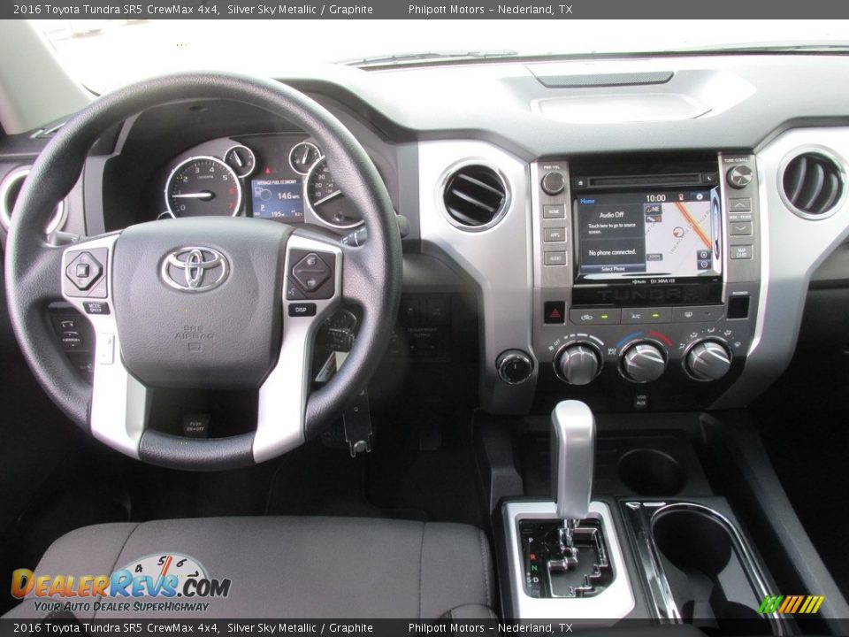 2016 Toyota Tundra SR5 CrewMax 4x4 Silver Sky Metallic / Graphite Photo #26