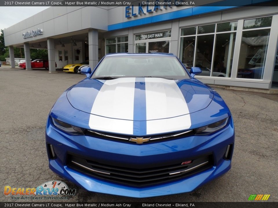 2017 Chevrolet Camaro LT Coupe Hyper Blue Metallic / Medium Ash Gray Photo #2