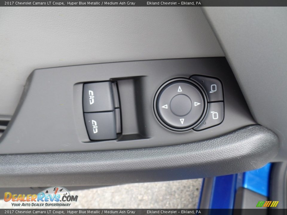2017 Chevrolet Camaro LT Coupe Hyper Blue Metallic / Medium Ash Gray Photo #13