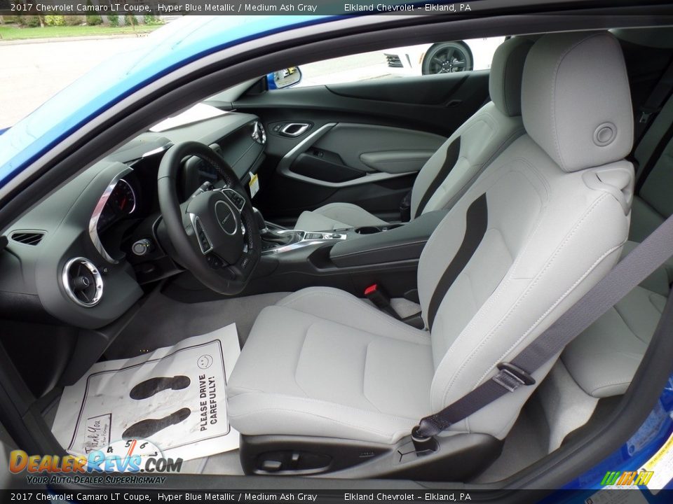 Medium Ash Gray Interior - 2017 Chevrolet Camaro LT Coupe Photo #14