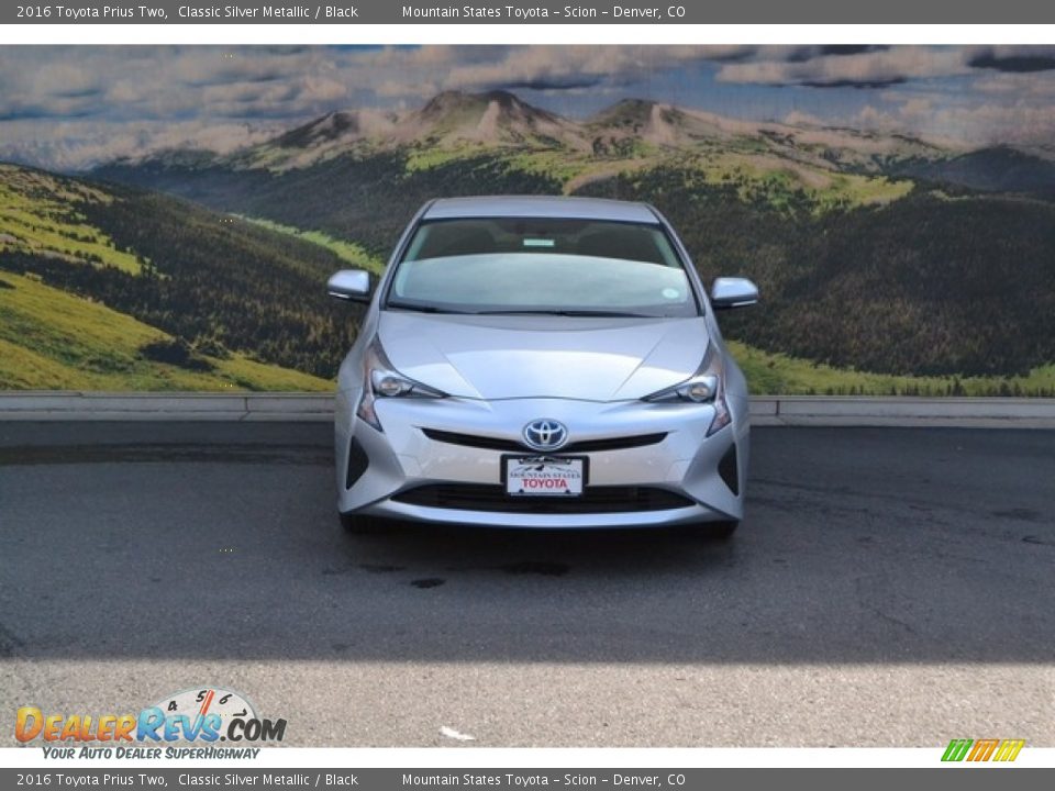 2016 Toyota Prius Two Classic Silver Metallic / Black Photo #2