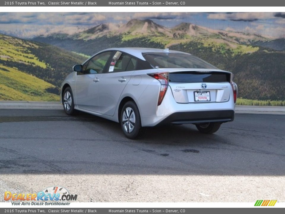 2016 Toyota Prius Two Classic Silver Metallic / Black Photo #3