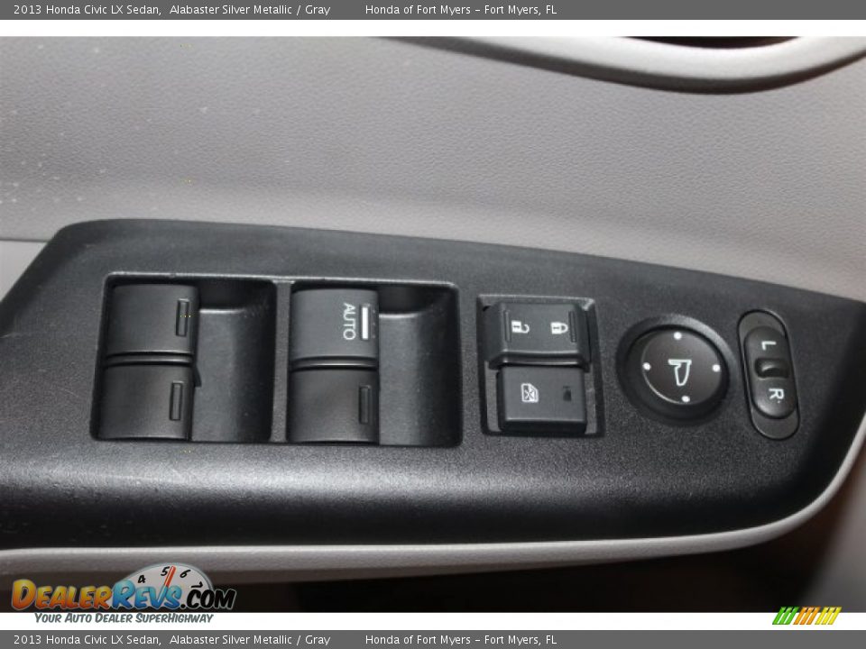 2013 Honda Civic LX Sedan Alabaster Silver Metallic / Gray Photo #8