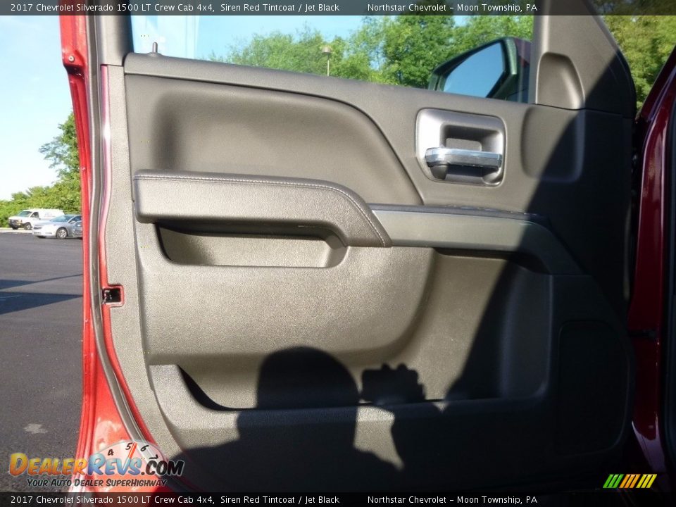 2017 Chevrolet Silverado 1500 LT Crew Cab 4x4 Siren Red Tintcoat / Jet Black Photo #13