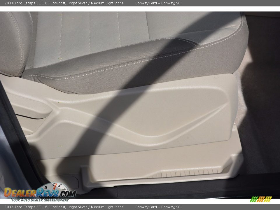 2014 Ford Escape SE 1.6L EcoBoost Ingot Silver / Medium Light Stone Photo #28