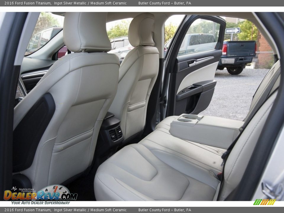 2016 Ford Fusion Titanium Ingot Silver Metallic / Medium Soft Ceramic Photo #9