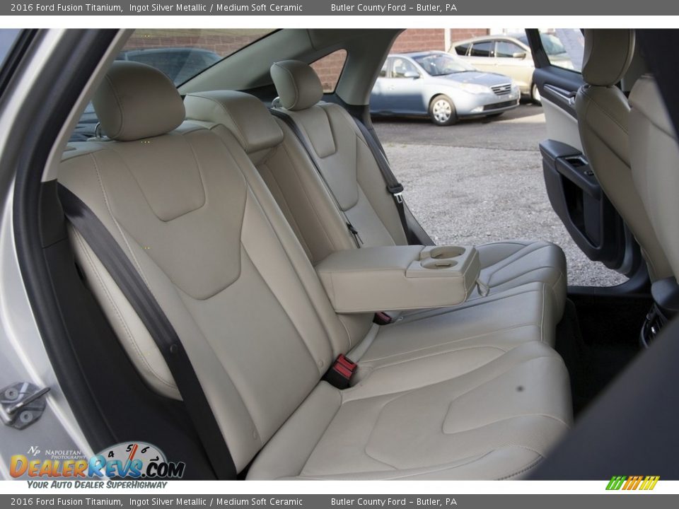 2016 Ford Fusion Titanium Ingot Silver Metallic / Medium Soft Ceramic Photo #10
