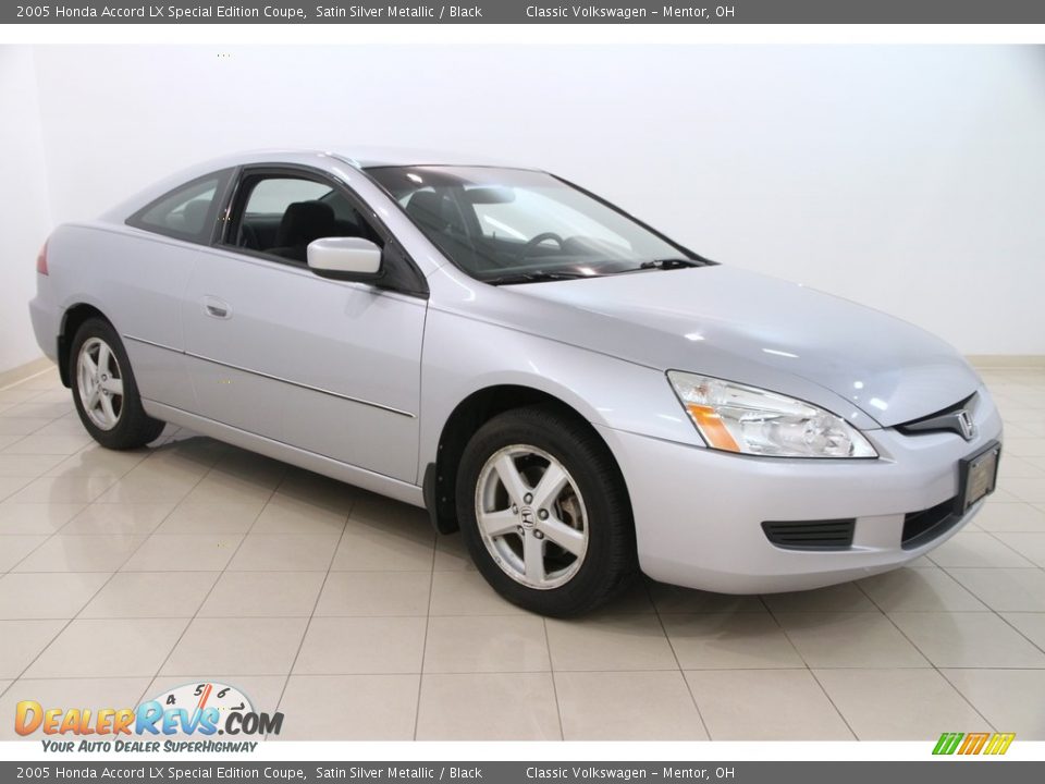 Front 3/4 View of 2005 Honda Accord LX Special Edition Coupe Photo #1