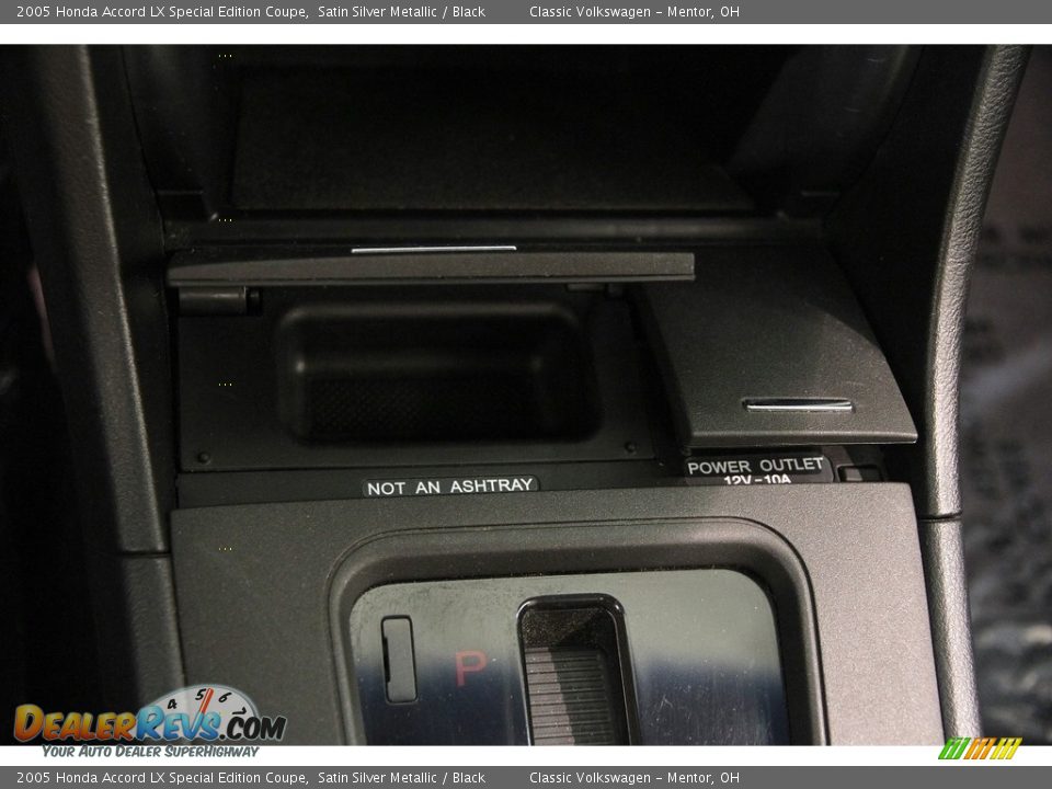 2005 Honda Accord LX Special Edition Coupe Satin Silver Metallic / Black Photo #10