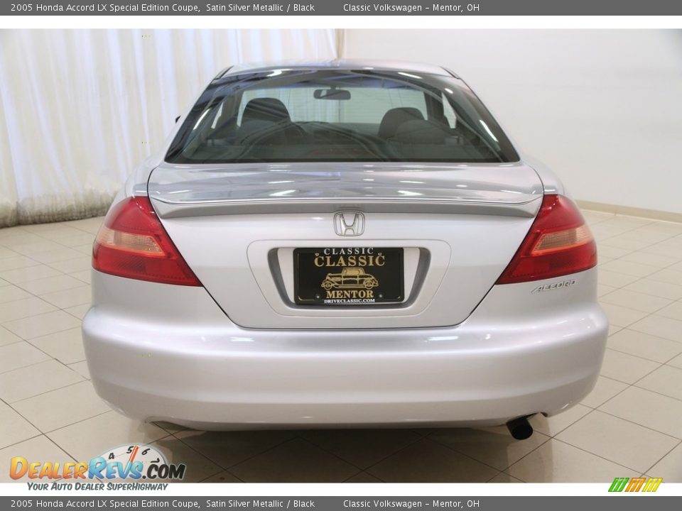 2005 Honda Accord LX Special Edition Coupe Satin Silver Metallic / Black Photo #15