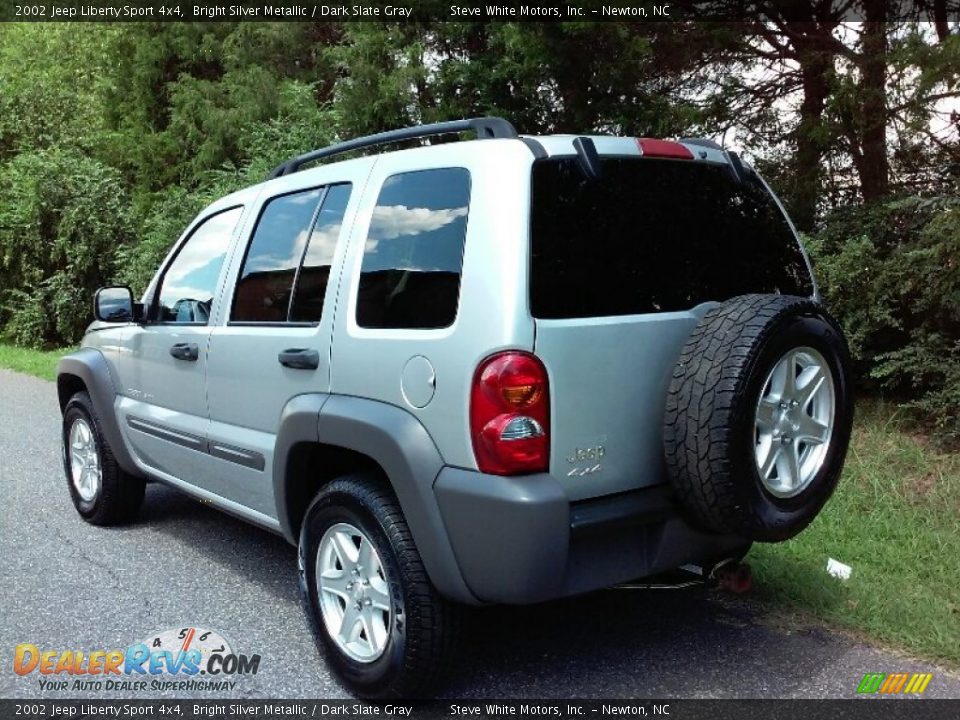 2002 Jeep Liberty Sport 4x4 Bright Silver Metallic / Dark Slate Gray Photo #6