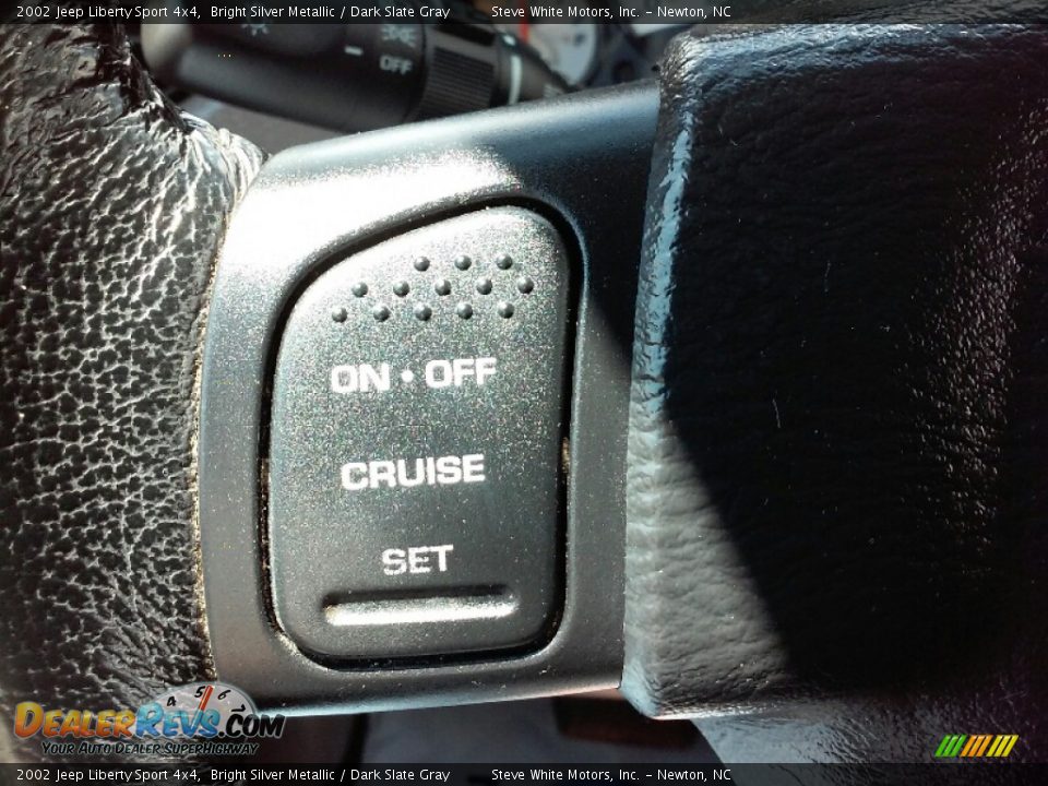 2002 Jeep Liberty Sport 4x4 Bright Silver Metallic / Dark Slate Gray Photo #14