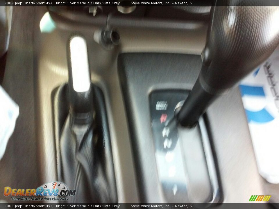 2002 Jeep Liberty Sport 4x4 Bright Silver Metallic / Dark Slate Gray Photo #18