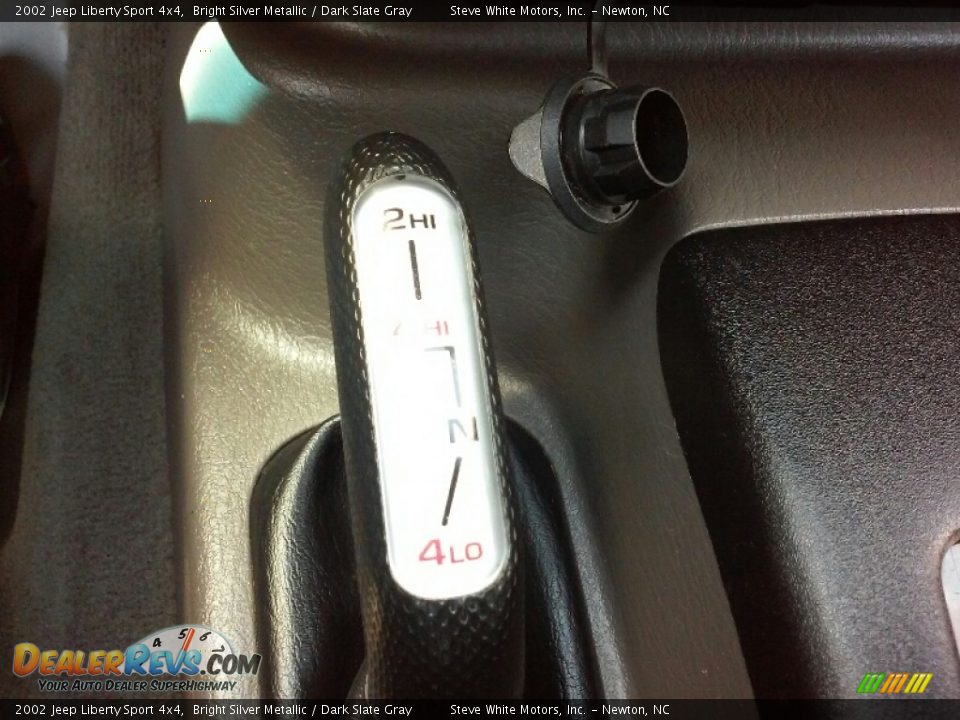 2002 Jeep Liberty Sport 4x4 Bright Silver Metallic / Dark Slate Gray Photo #19