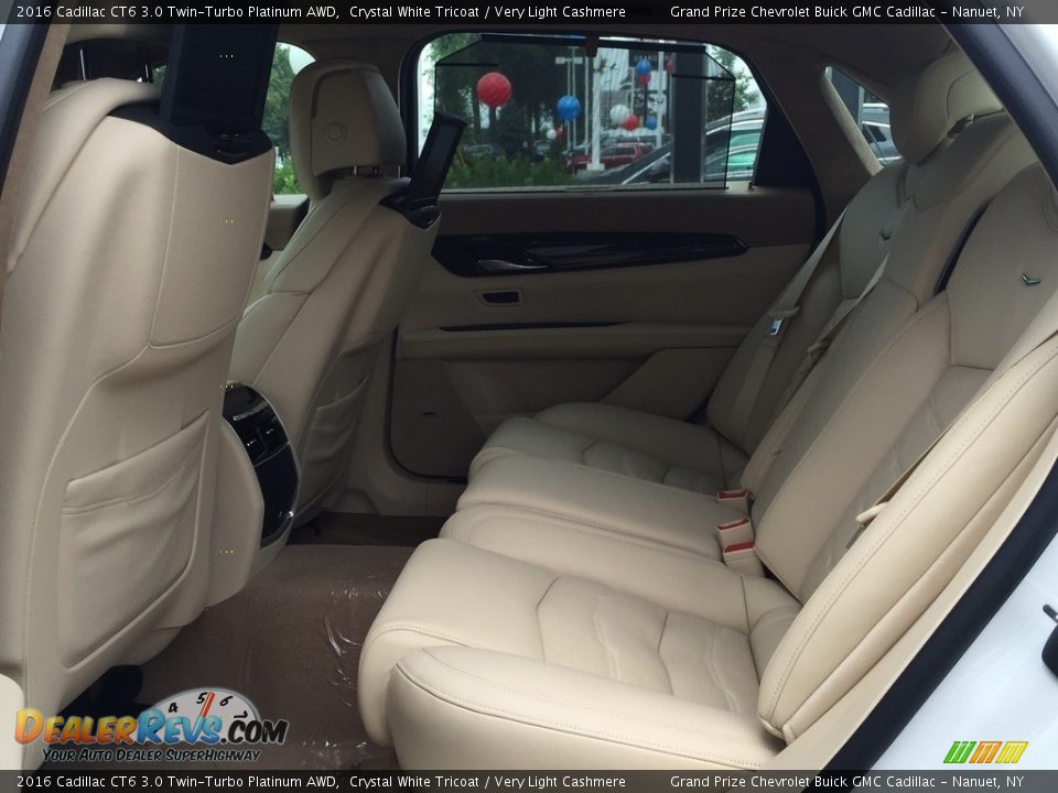 2016 Cadillac CT6 3.0 Twin-Turbo Platinum AWD Crystal White Tricoat / Very Light Cashmere Photo #7