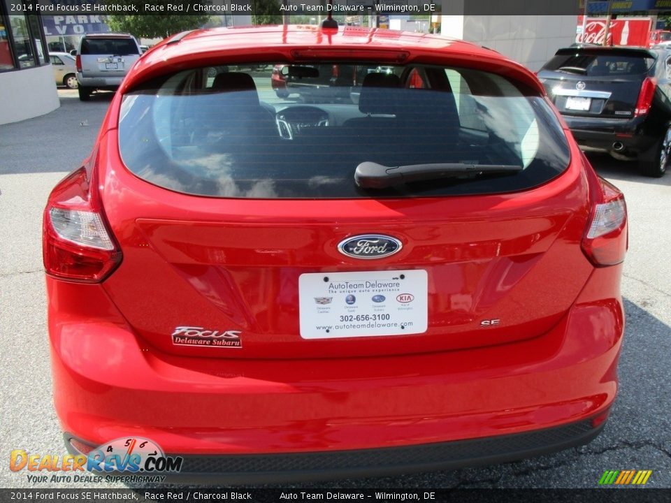 2014 Ford Focus SE Hatchback Race Red / Charcoal Black Photo #5