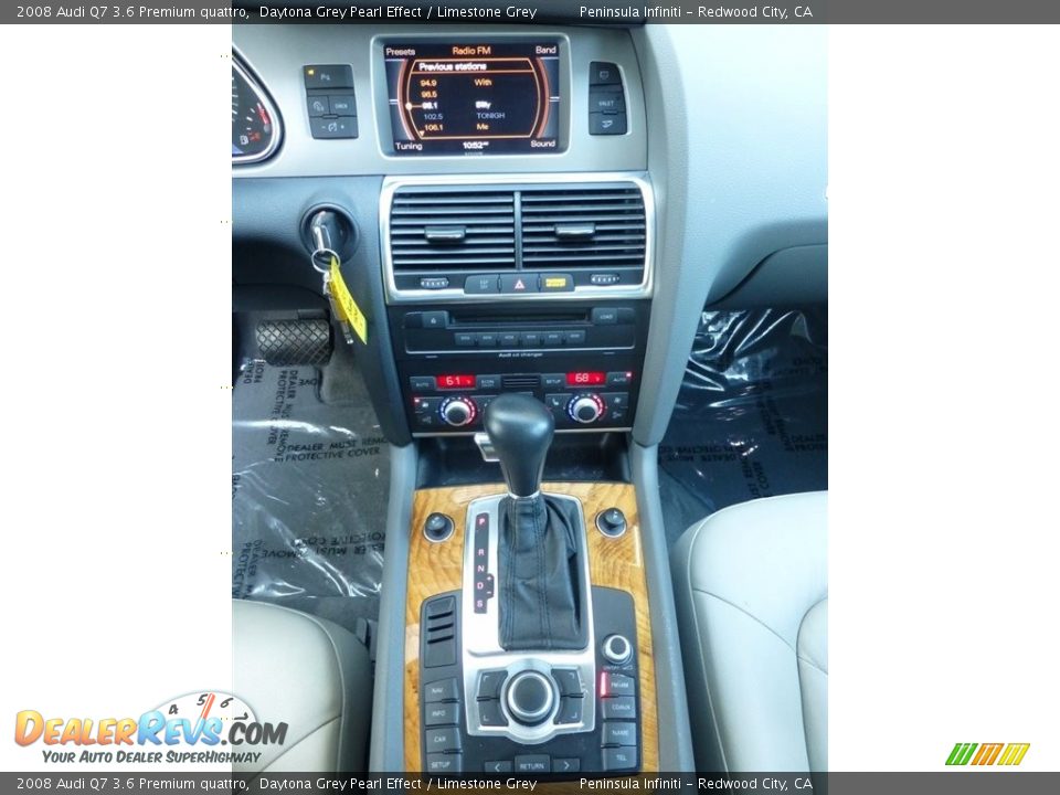2008 Audi Q7 3.6 Premium quattro Daytona Grey Pearl Effect / Limestone Grey Photo #17