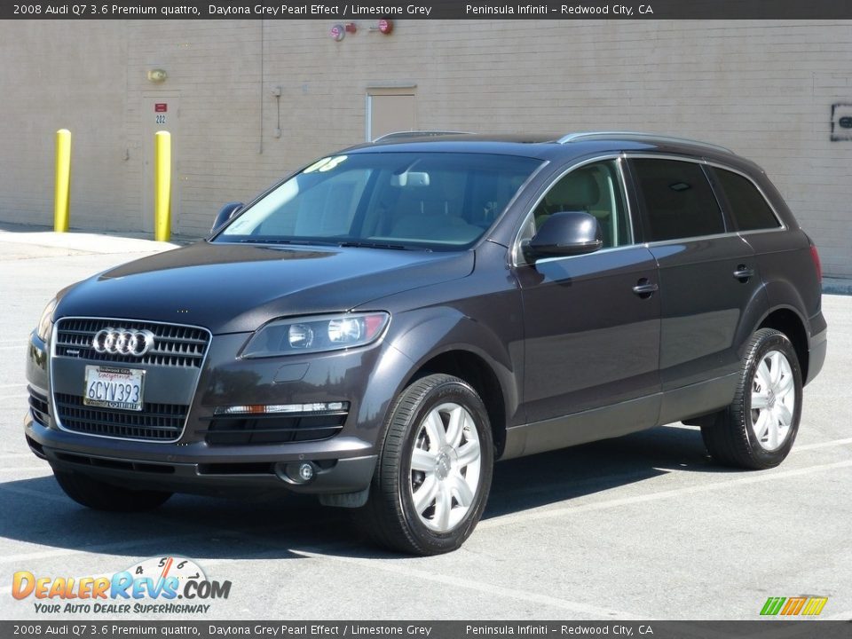 Front 3/4 View of 2008 Audi Q7 3.6 Premium quattro Photo #19