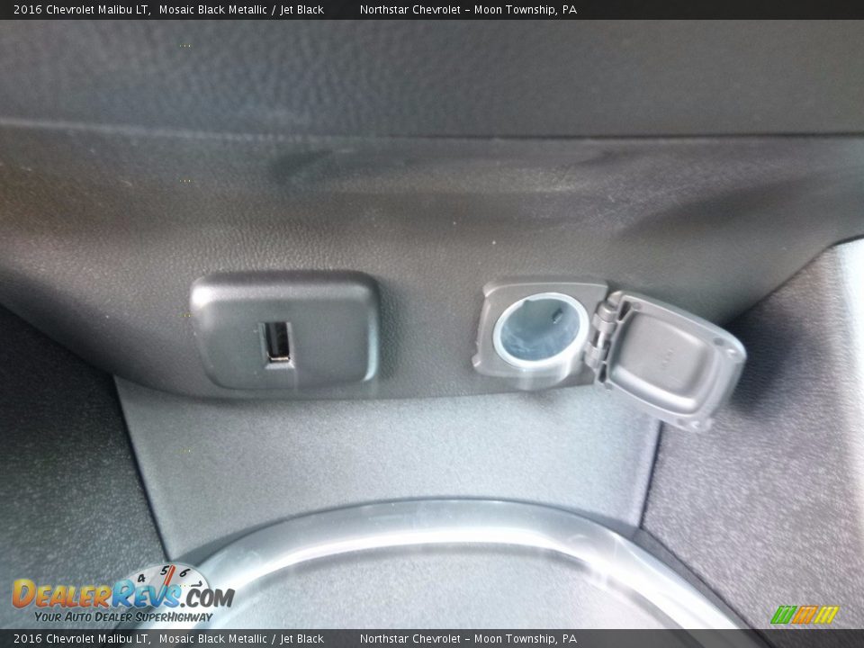 2016 Chevrolet Malibu LT Mosaic Black Metallic / Jet Black Photo #18