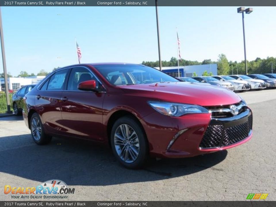 2017 Toyota Camry SE Ruby Flare Pearl / Black Photo #1
