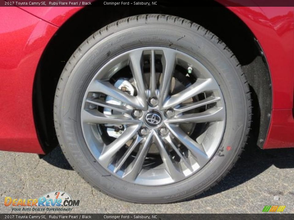 2017 Toyota Camry SE Ruby Flare Pearl / Black Photo #4