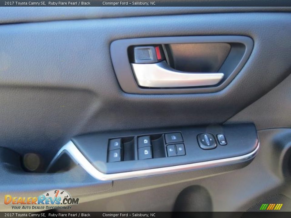 2017 Toyota Camry SE Ruby Flare Pearl / Black Photo #9