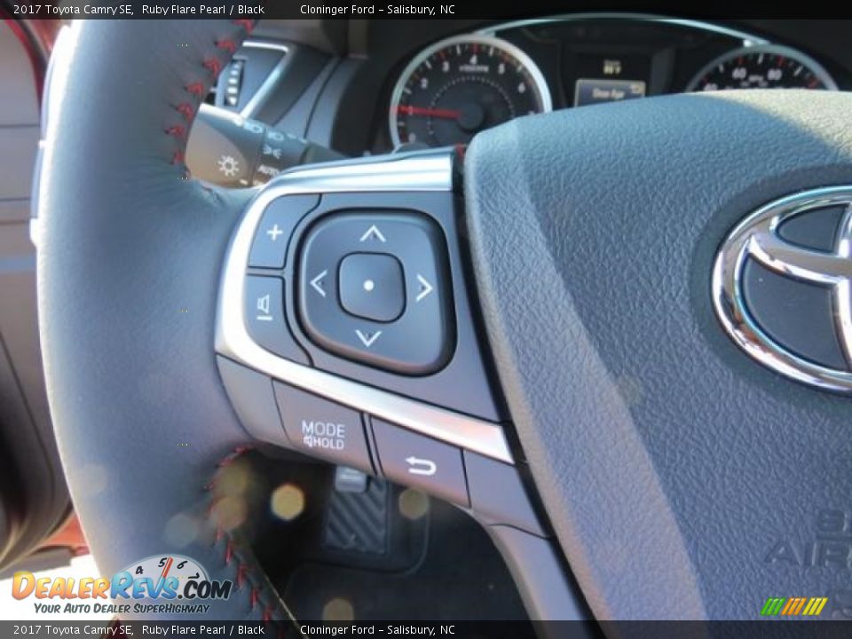 2017 Toyota Camry SE Ruby Flare Pearl / Black Photo #12