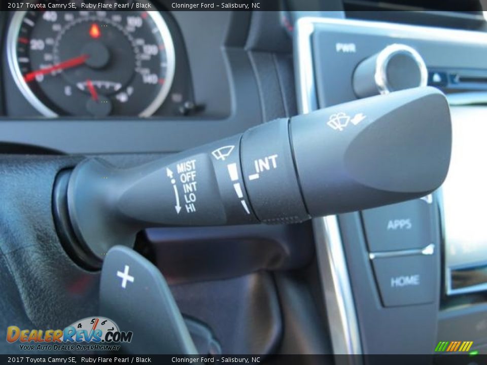 2017 Toyota Camry SE Ruby Flare Pearl / Black Photo #16