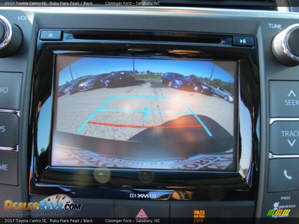 2017 Toyota Camry SE Ruby Flare Pearl / Black Photo #18