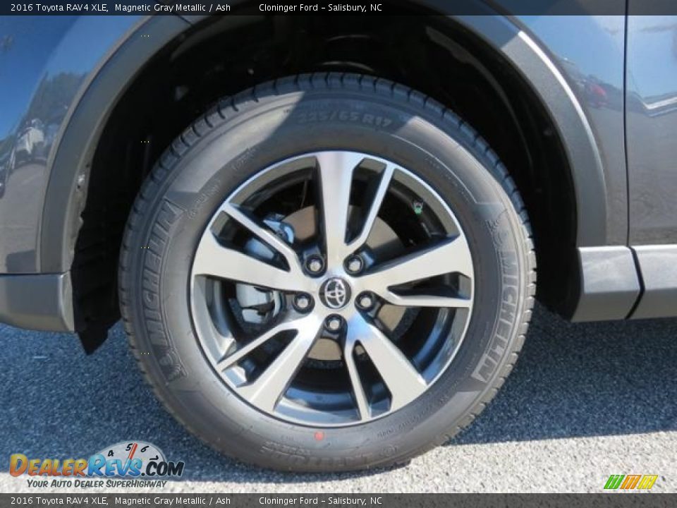 2016 Toyota RAV4 XLE Magnetic Gray Metallic / Ash Photo #4