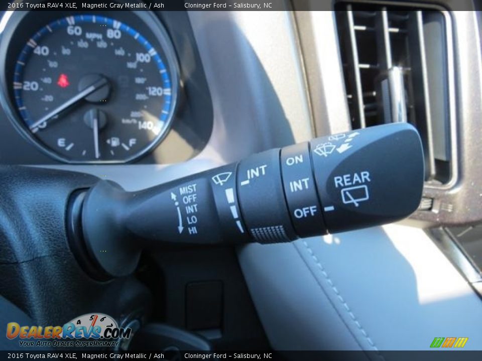 2016 Toyota RAV4 XLE Magnetic Gray Metallic / Ash Photo #15